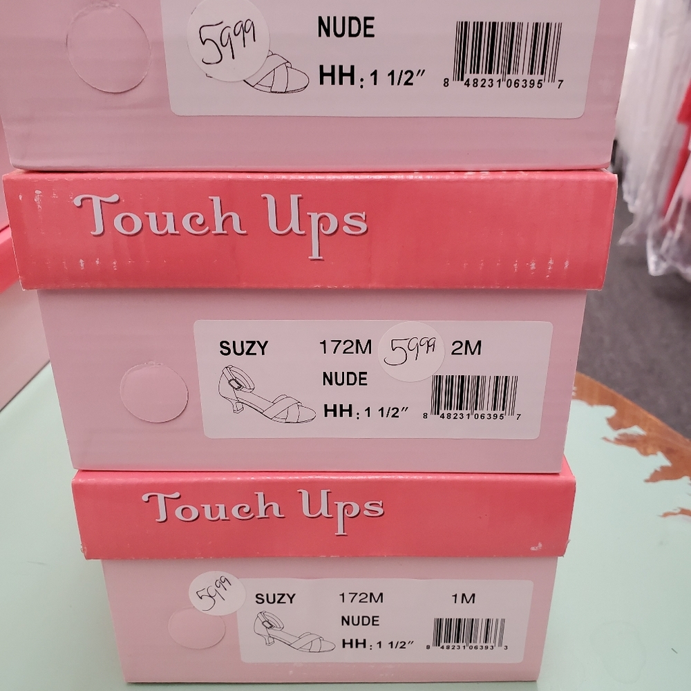 Benjamin Walk Pageant Shoes - Picture 6 of 7